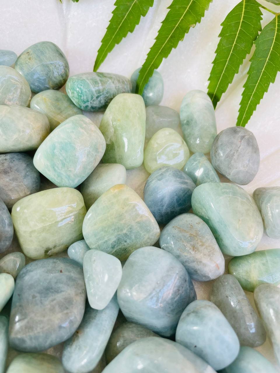 aquamarine stone tumbled