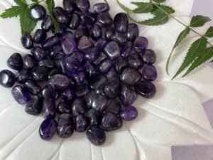 amethyst tumbled stone