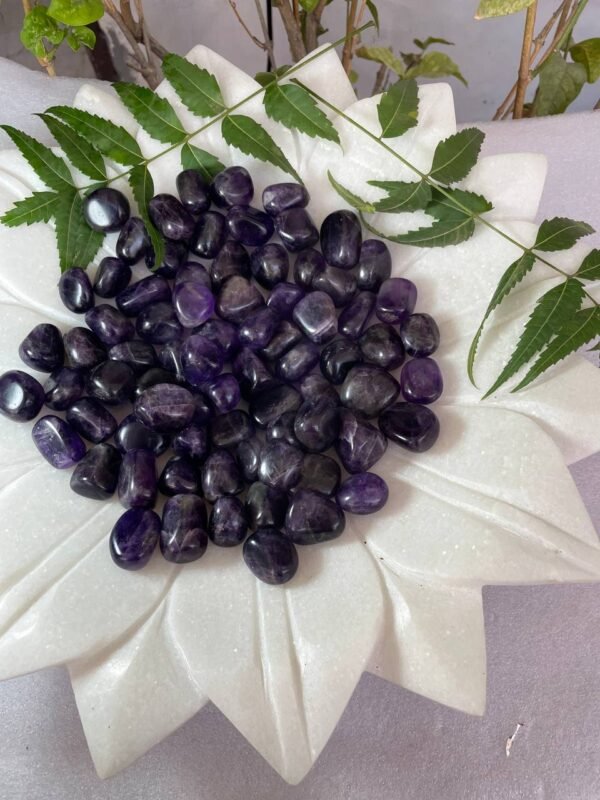 amethyst tumbled stone