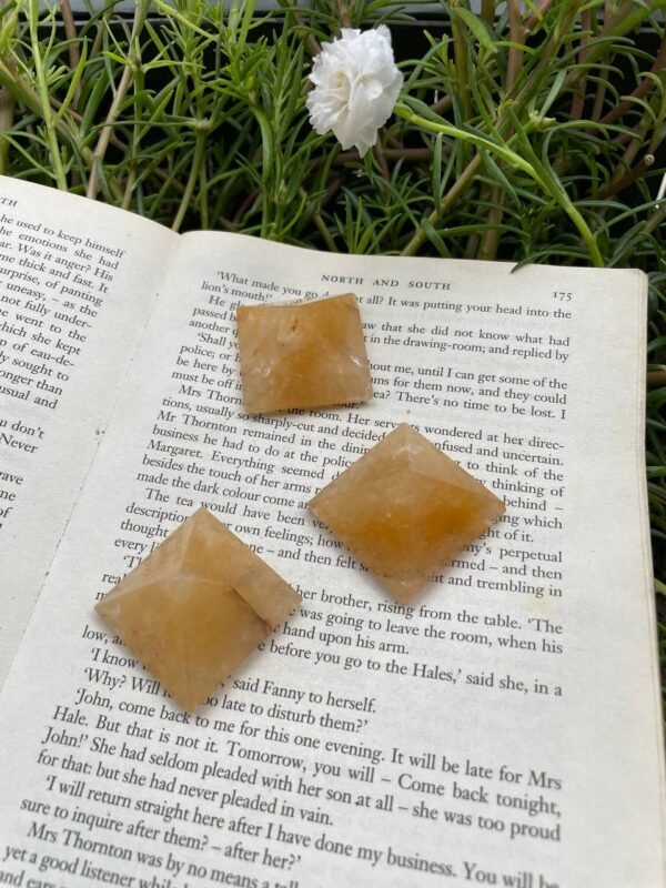 Best Quality yellow aventurine pyramid - Image 6