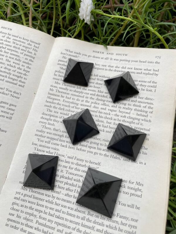 Best Quality black tourmaline pyramid - Image 3